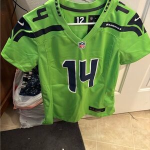 Womens M Lime Green Seahawks Jersey DK Metcalf